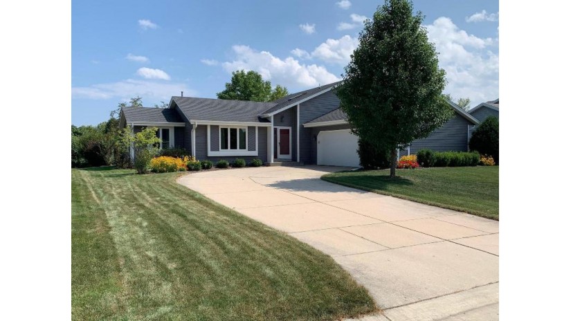 W162N10480 Auburn Ln Germantown, WI 53022 by Homestead Realty, Inc $399,900