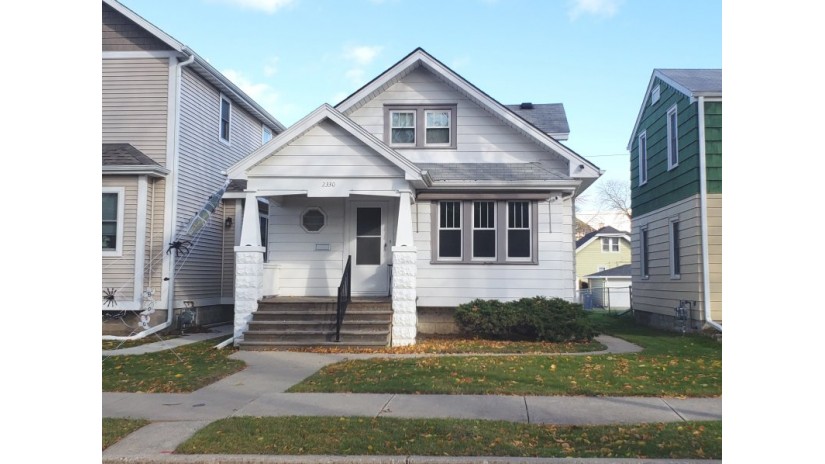 2330 S 62nd St West Allis, WI 53219 by Shorewest Realtors $143,000