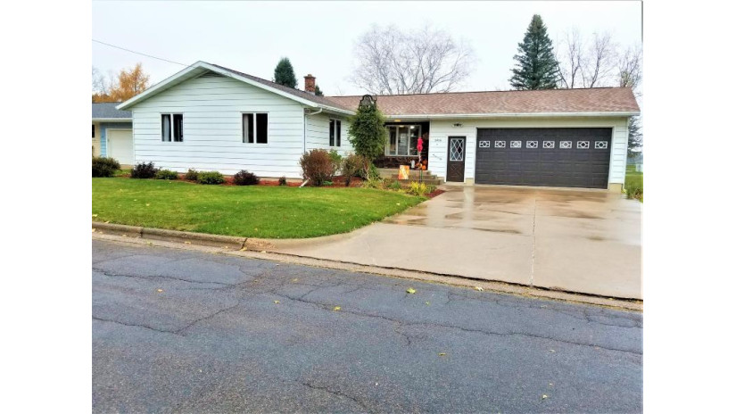 1408 Lincoln St Bangor, WI 54614 by Berkshire Hathaway HomeServices North Properties $230,000