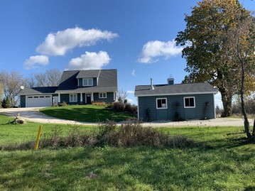 7429 County Road G, Franklin, WI 54230