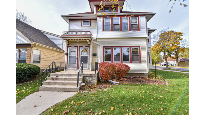 2775 N 61st St 2777 Milwaukee, WI 53210 by Shorewest Realtors $212,000