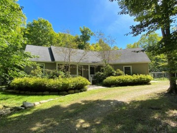 584 Green Bay Rd, Washington Island, WI 54246