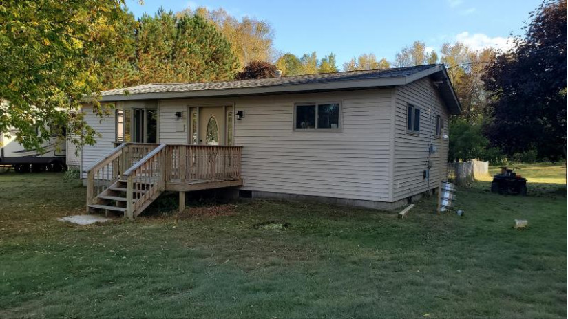 W5577 Willow Rd Menominee, MI 49858 by New Home Real Estate LLC / WI & MI $118,900