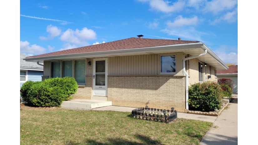 4868 S 24th St Milwaukee, WI 53221 by EXIT Realty Horizons-Tosa $229,900