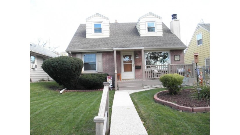 2524 S 62nd St Milwaukee, WI 53219 by Jarvis Realty, Inc $219,900