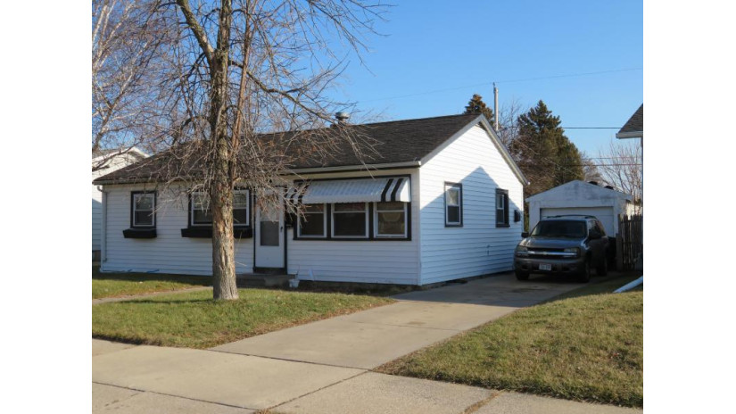 1845 Shoop St Racine, WI 53404 by Coldwell Banker Realty -Racine/Kenosha Office $100,500