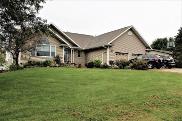 5599 Strawberry Lane 8354 5th Street, Pittsville, WI 54466