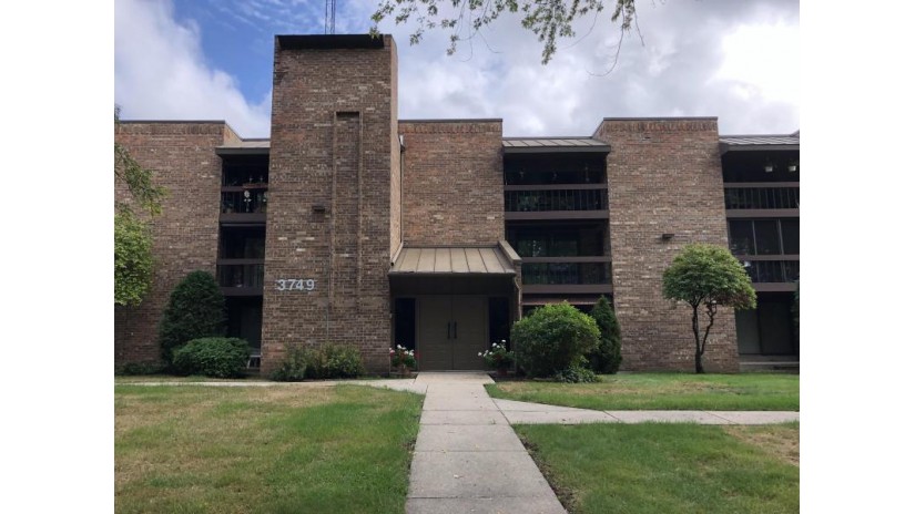 3749 N 88th St 208 Milwaukee, WI 53222 by RE/MAX Lakeside-North $77,900