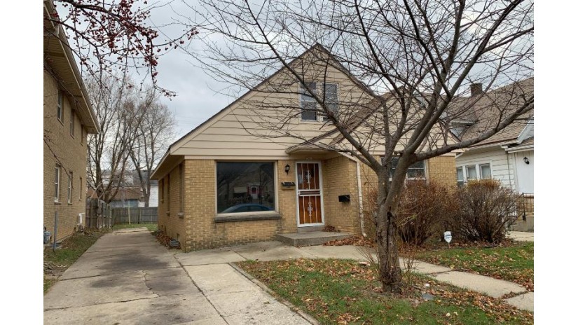 7423 W Burleigh St Milwaukee, WI 53210 by Grapevine Realty $129,900