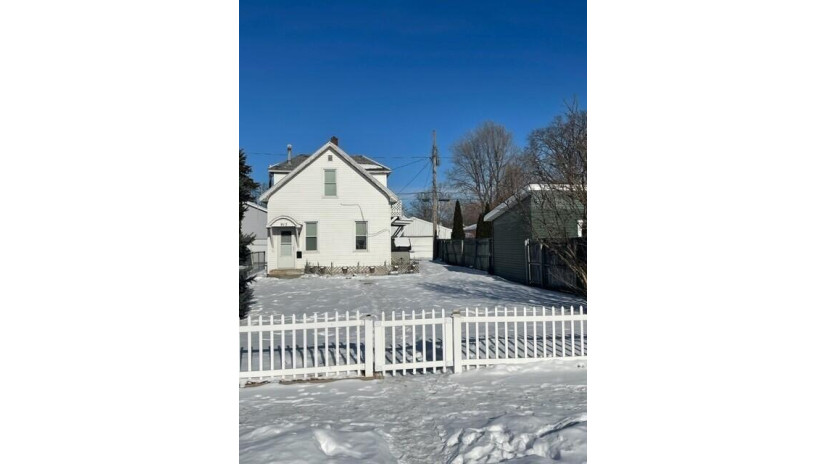 913 Tyler St 915 La Crosse, WI 54601 by Reliant Real Estate Services, LLC $129,900