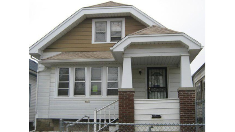 4905 N 37th St Milwaukee, WI 53209 by RE/MAX Realty Pros~Hales Corners $80,000