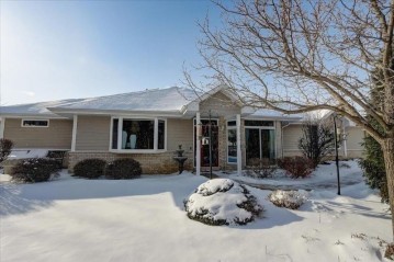 135 Pheasant Run, Johnson Creek, WI 53038-9682