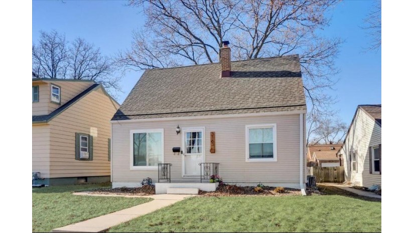 3163 N 86th St Milwaukee, WI 53222 by EXP Realty, LLC~MKE $185,000