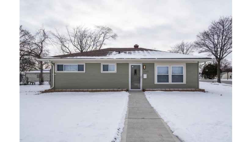 5365 N 68th St Milwaukee, WI 53218 by Reign Realty $144,900