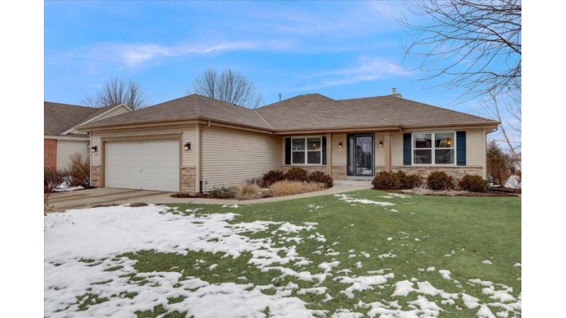 1330 Mockingbird Dr Oconomowoc, WI 53066 by Century 21 Affiliated - Delafield $450,000