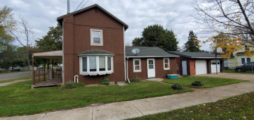 302 Myrtle St, Reedsburg, WI 53959