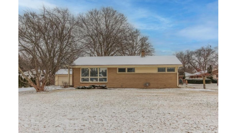 12565 Birch Dr Brookfield, WI 53005 by RE/MAX Realty Pros~Brookfield $299,900