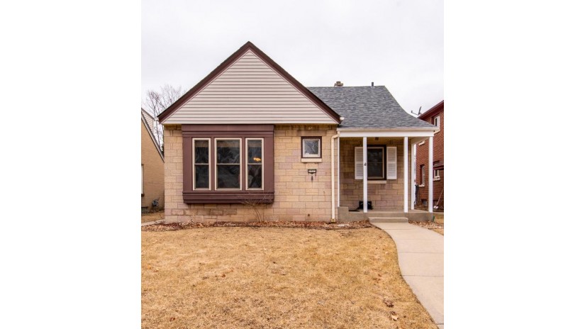 3025 N 77th St Milwaukee, WI 53222 by LG Unlimited, LLC $199,000