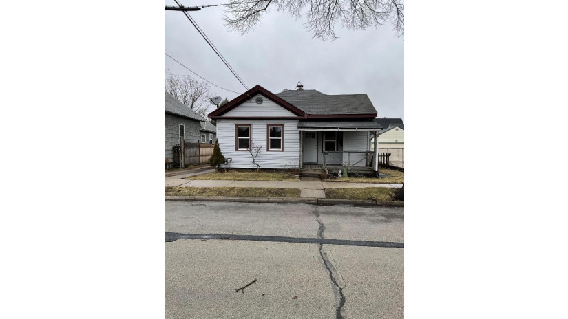 710 Hubbard St Racine, WI 53402 by Berkshire Hathaway Home Services Epic Real Estate $95,000