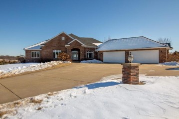 2036 Erb Rd, Springdale, WI 53593