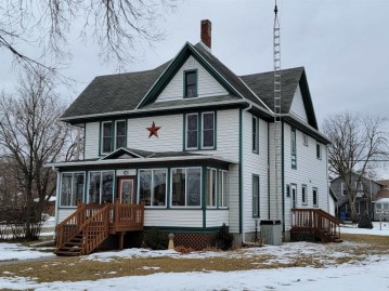 407 W 2nd Ave, Brodhead, WI 53520