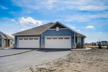 1352 Sandhill Ct 0102, Mukwonago, WI 53149