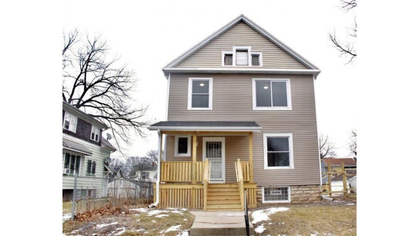 5338 N 35th St Milwaukee, WI 53209 by iDeal Realty $189,000