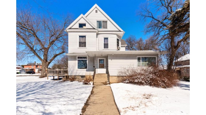 216 W Third St Beaver Dam, WI 53916 by RE/MAX Insight $195,000