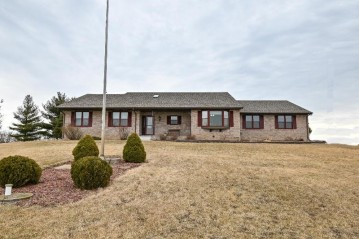 N6208 County Road F, Concord, WI 53178-9733