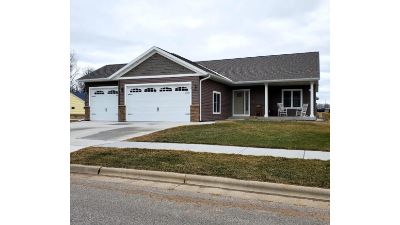 232 Marie Dr Holmen, WI 54636 by Cunningham Realty Group WI $444,900