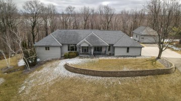 N5674 County Road F, Concord, WI 53178
