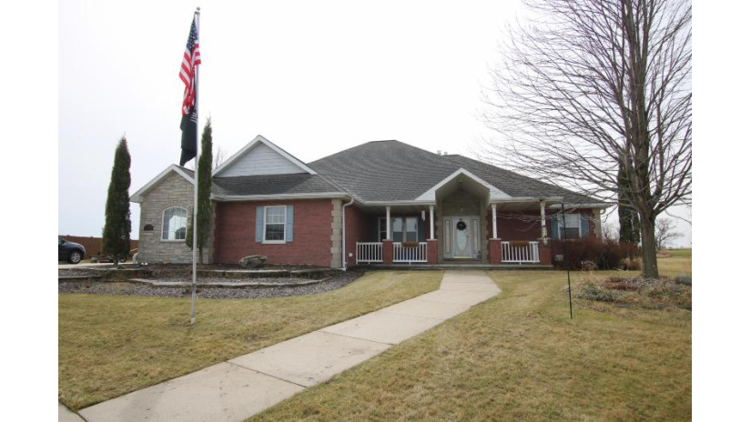 468 Leona Way Oakfield, WI 53065 by Adashun Jones Real Estate $334,900