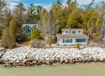 N2047 S Pine Beach Rd, Holland, WI 53070