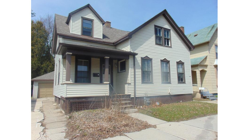 1602 N 8th St Sheboygan, WI 53081 by RE/MAX Universal $65,000