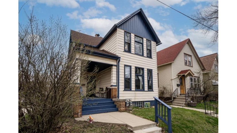 2499 S Graham St Milwaukee, WI 53207 by Keller Williams Realty-Milwaukee North Shore $309,000