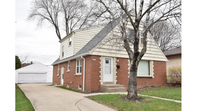 3463 N 98th St 3463 A Milwaukee, WI 53222 by Homestead Realty, Inc $214,900