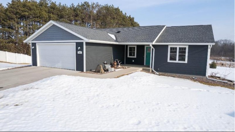 1081 Hanson Pl S Sparta, WI 54656 by Coldwell Banker River Valley, REALTORS $379,900