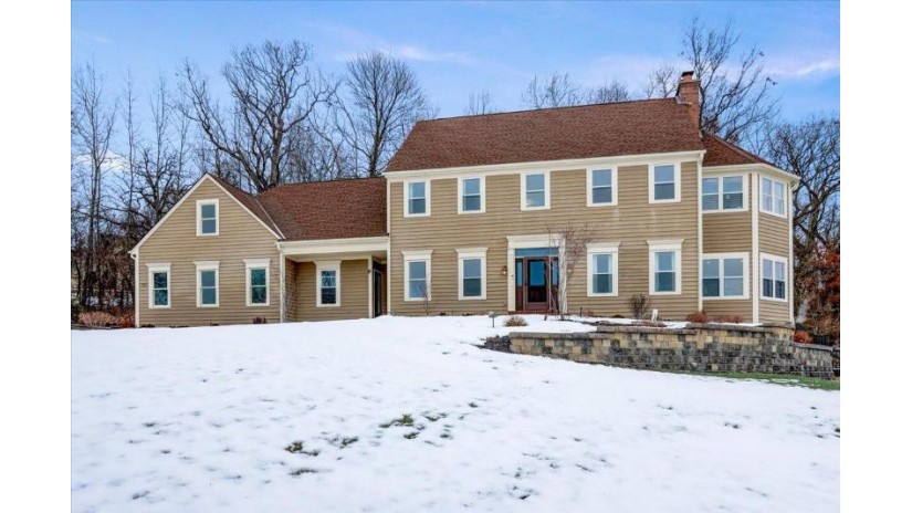 W279N7090 Mill Pond Way Merton, WI 53029 by Realty Executives Integrity~Cedarburg $799,000