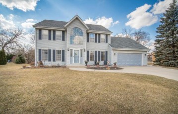 6201 S 106th St, Hales Corners, WI 53130