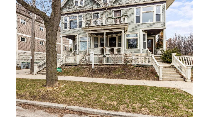 118 W Reservoir Ave Milwaukee, WI 53212 by Compass RE WI-Tosa $374,900