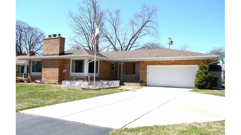 3131 N 104th St Wauwatosa, WI 53222 by Century 21 Affiliated-Wauwatosa $349,900