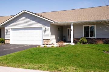 125 Sarahs Way, Sheboygan Falls, WI 53085-1477