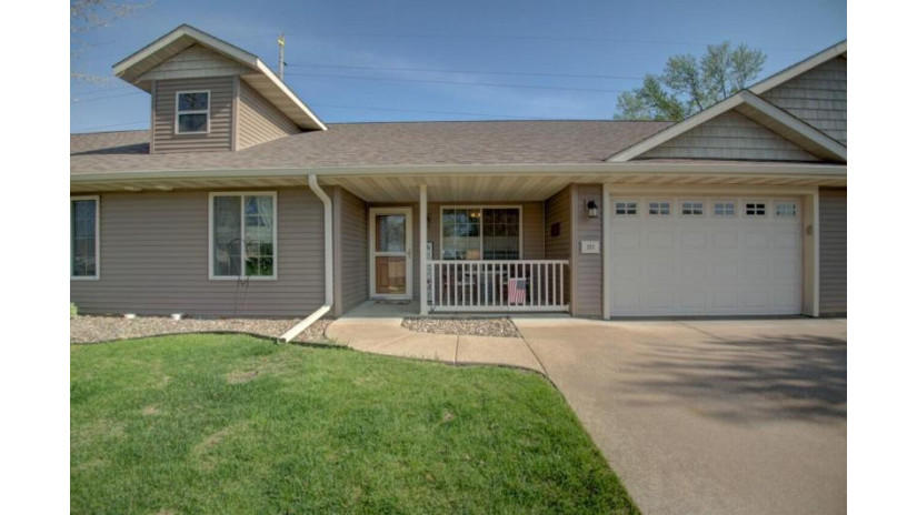 311 Grant St 6 Holmen, WI 54636 by La Crosse by Owner, LLC $219,900