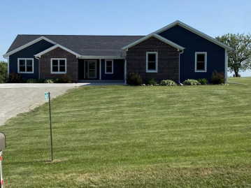 W6075 Riess Rd, Aztalan, WI 53549