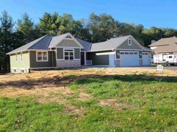 W5729 Packer Ln, Wyocena, WI 53954-9797