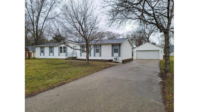 2149 E Bradley St Turtle, WI 53511 by Standard Real Estate Services, LLC $199,900