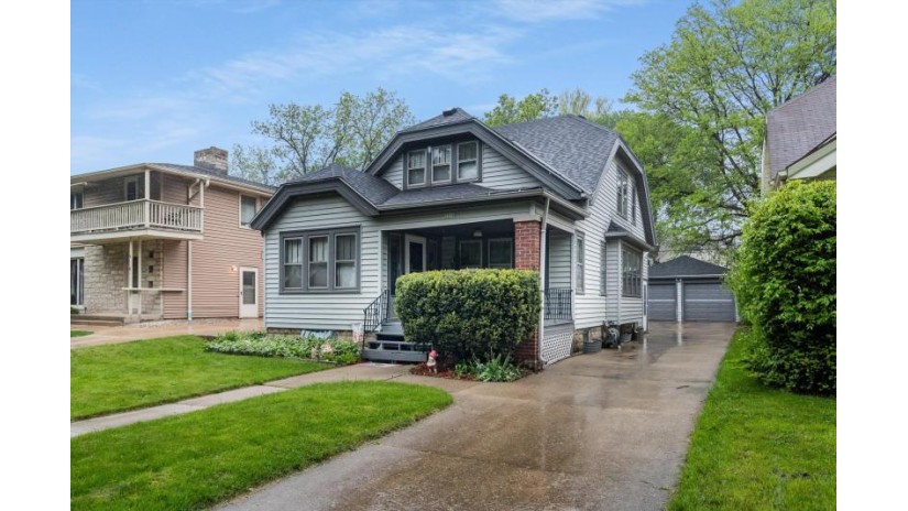2016 N 84th St Wauwatosa, WI 53226 by Realty Experts $299,900