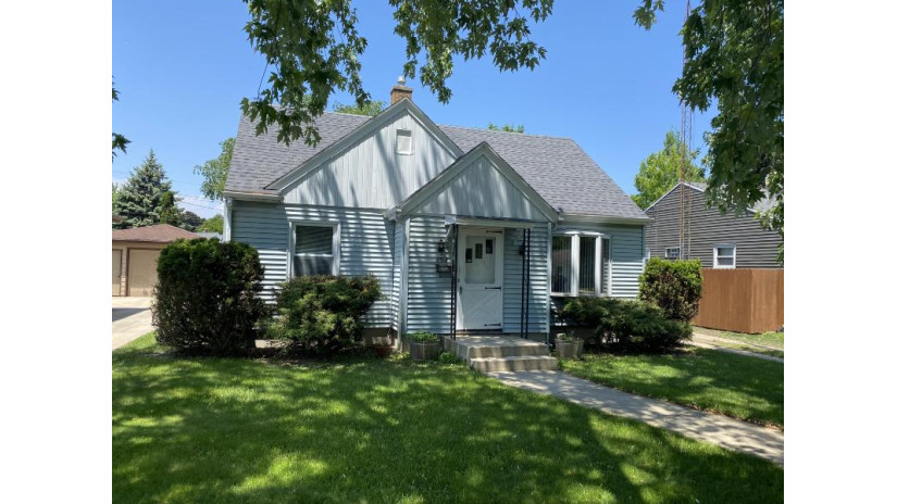 2512 Buchanan Rd Kenosha, WI 53143 by Cove Realty, LLC $244,900