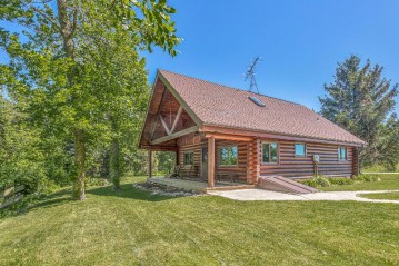 N2995 Driftwood Beach Rd, Brothertown, WI 53014-9468