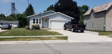 616 State St, Adell, WI 53001-0000